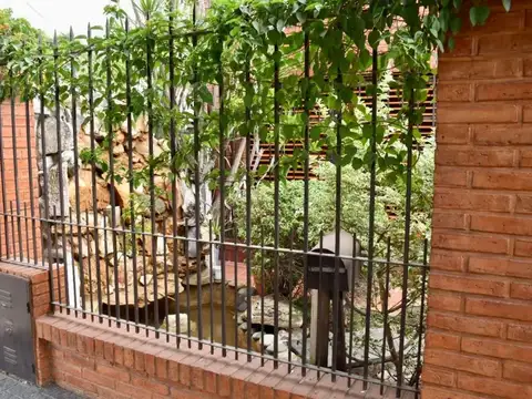 Casa en Venta en Villa Gobernador Udaondo, USD 230.000