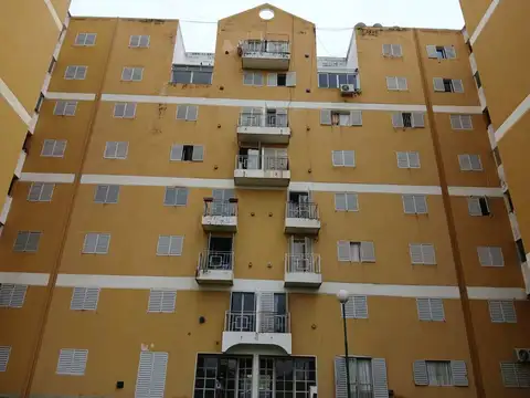 Complejo Arenales 600