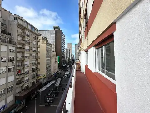 San Luis 1700 , Piso 5