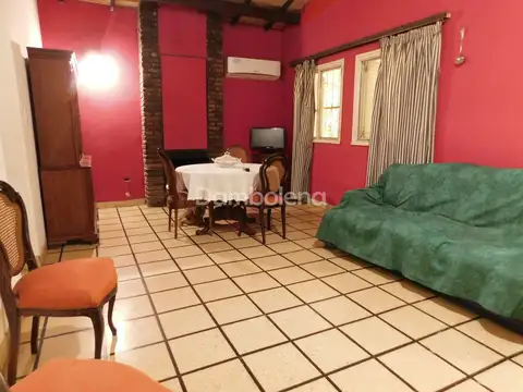 Casa 4 ambientes con 1 baño