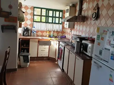 Casa en venta en V. Los Aromos a una cuadra río Anisacate