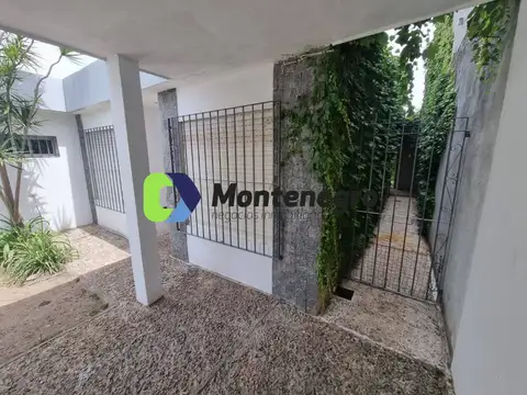 Casa en Venta en Berazategui, USD 109.999