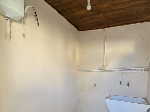 Deposito 80m2 - Roca e Italia