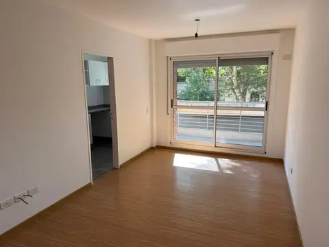 1 Dormitorio cocina separada y Balcón