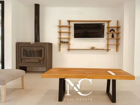 Casa 5 ambientes con 4 baños