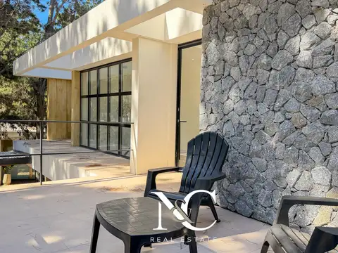 Casa en venta en Costa Esmeralda fondo arbolado 4 suites