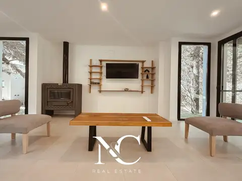 Casa 5 ambientes con 4 baños