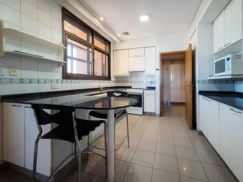Departamento en Venta con 2 cocheras