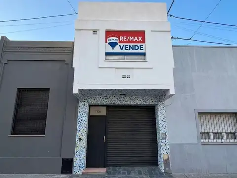 Casa + Oficina + Deposito + Coch Mercedes Centro