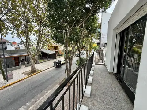 Depto Tipo Casa en Alquiler de 2 dormitorios