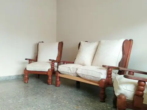 CHARLONE 6818. Entre Bidondo y Santa cruz