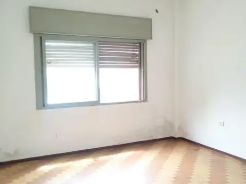Depto Tipo Casa en Venta 45 años