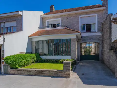 Chalet en el tradicional entorno del barrio Chauvín.