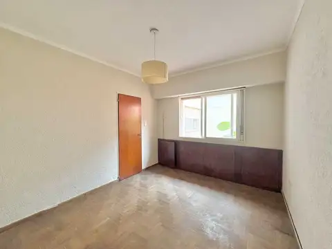 PH 1 dormitorio en alquiler con patio
