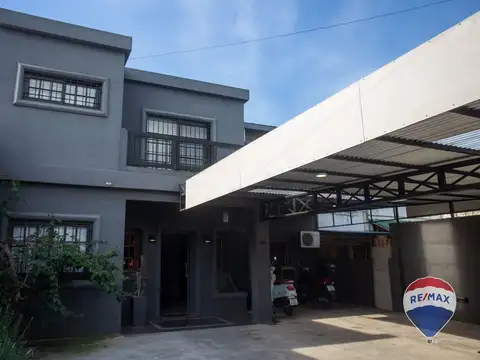 VENTA CASA 5 AMBIENTES ADROGUE CON QUINCO Y PILETA