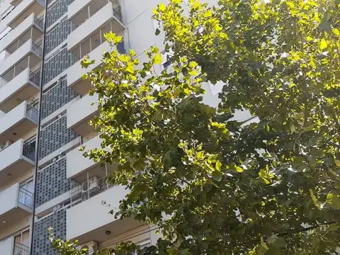 Departamento de 3 ambientes en excelente ubicación