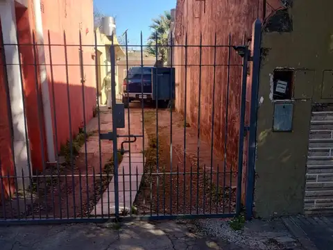 PH en venta c/ cochera en Banfield