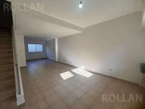 Casa en Alquiler en Carapachay, $ 1.600.000