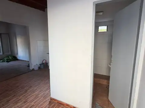 Local en Alquiler en Muñiz, $ 2.400.000