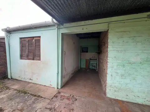 Se vende casa con gran patio en zona norte