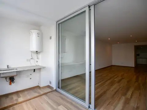 MONOAMBIENTE DIVISIBLE  VENTA LA PLATA CON BALCON