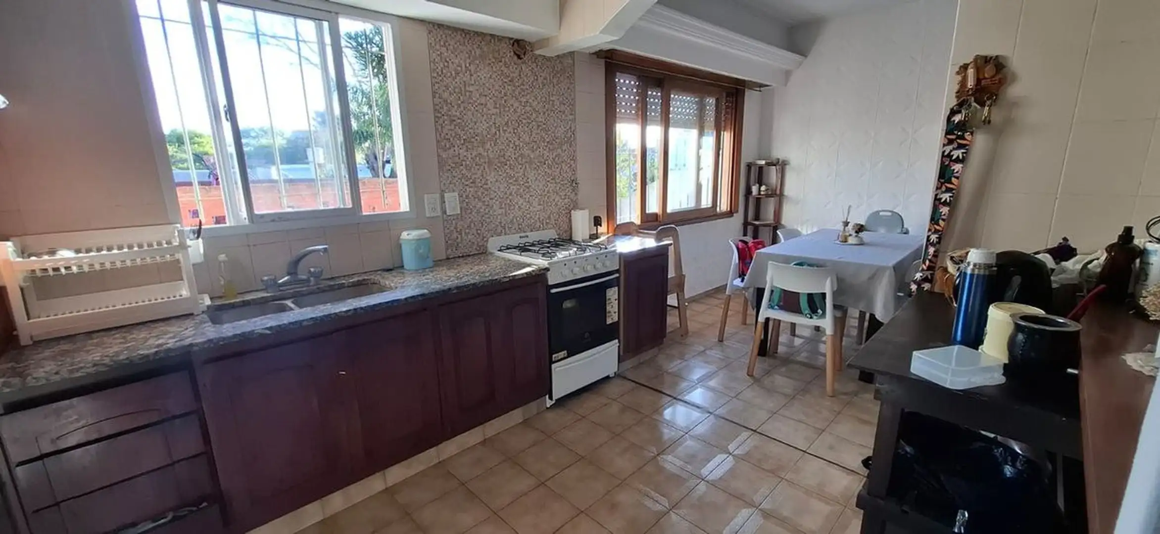 VENTA CASA MAS LOCAL MAS 3 DEPARTAMNTOS LOTE 450M2