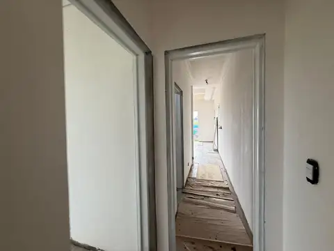 Casa en Venta con 6 cocheras