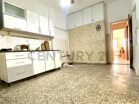 Ph interno de 3 dormitorios con patio y jardin