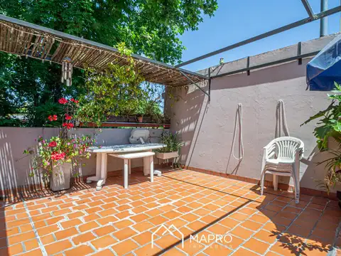 Espectacular casa con lote propio, terraza y patio luz todo el dia