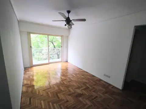 Av Gral Diaz Velez 3793 , Piso 2