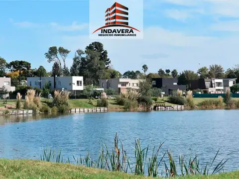 Lote Area 5 de 1.000 m² con Salida a Lago a Pocos m de La Entrada Principal - San Matias