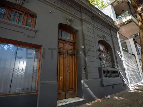 CASA EN ALQUILER en el casco de La Plata