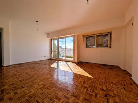 Venta. Dpto 3 amb. Luminoso. Amplio. Balvanera