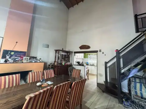 HERMOSA CASA EN VENTA - BENAVIDEZ, TIGRE