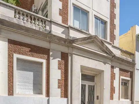 Depto Tipo Casa 2 ambientes con 1 baño