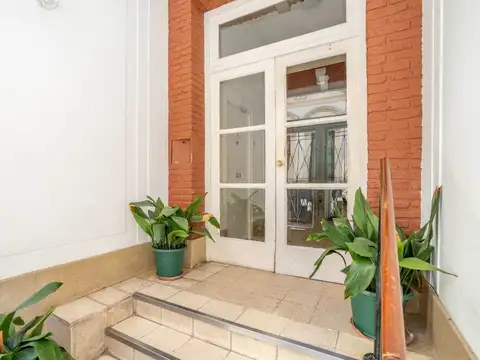 VENTA PH PLANTA BAJA PATIO SAN TELMO 2 AMBIENTES