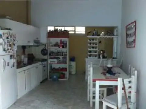 Rivadavia 3700, Piso p.b