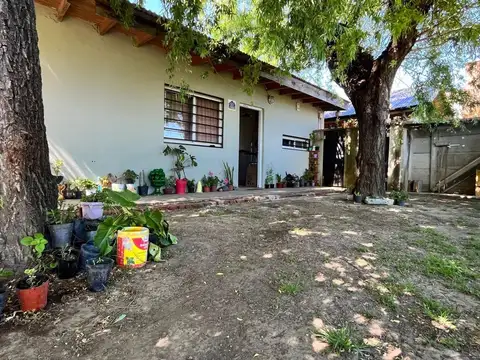 Barrio Parque Las Picadas Calle 4 L 4