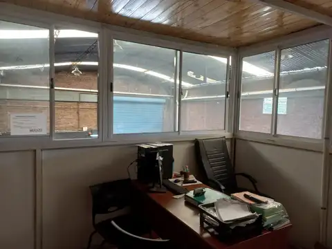 Galpon en Venta 10  mts Frente