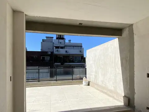 Franklin Roosevelt al 3100, entre Av. Dr. R. Balbín y Zapiola