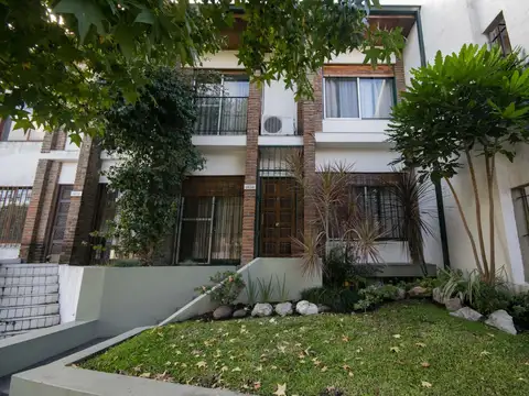 Duplex 4 ambientes en venta, en Martinez