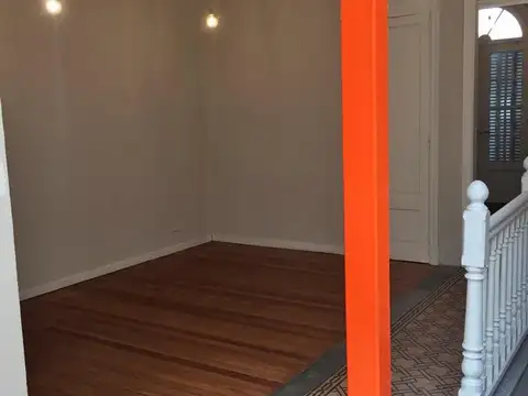 Oficina 3 ambientes con 1 baño