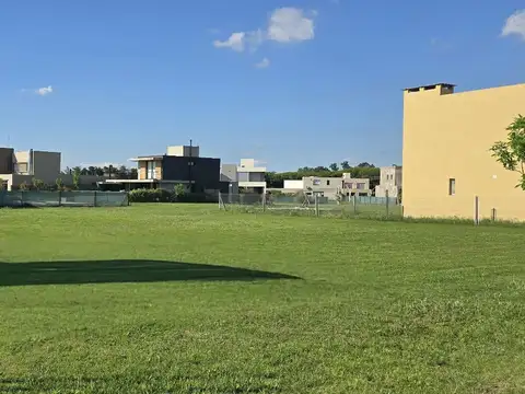 Brisanova Barrio Privado Pueblo Esther lote 262 10×30