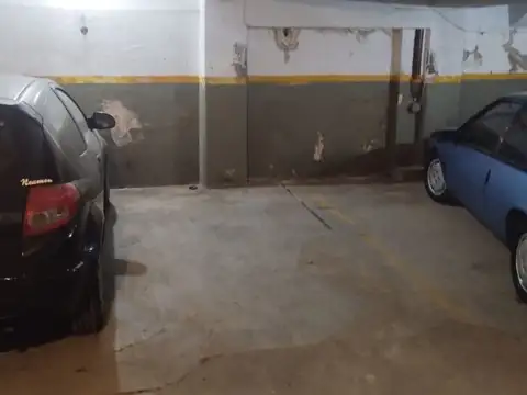 Venta de Cochera en Caseros, Tres de Febrero