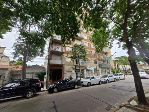 Debenedetti 1300, Piso 4°