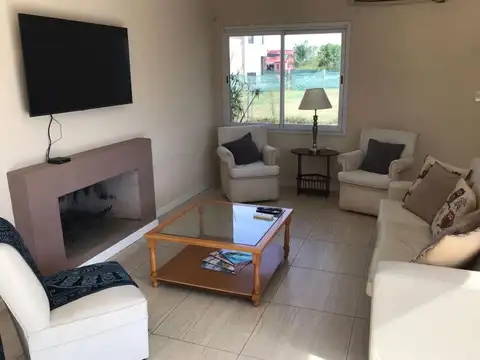 Casa en Venta con 5 cocheras