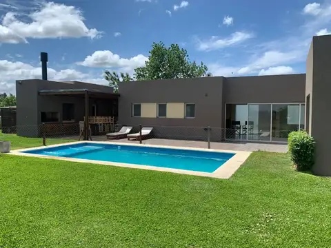 Casa 5 Amb en el Country El Canton