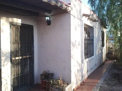 Casa 3 ambientes con 1 baño