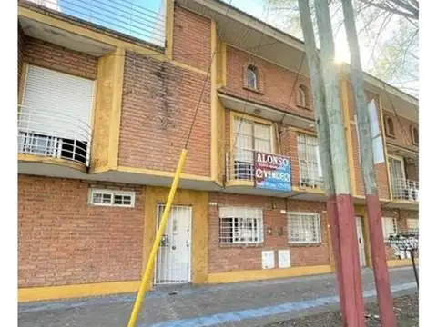 Depto Tipo Casa en Venta de 4 ambientes