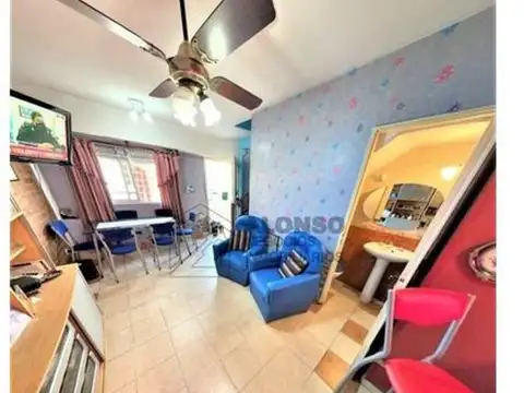 Depto Tipo Casa 4 ambientes con 2 baños